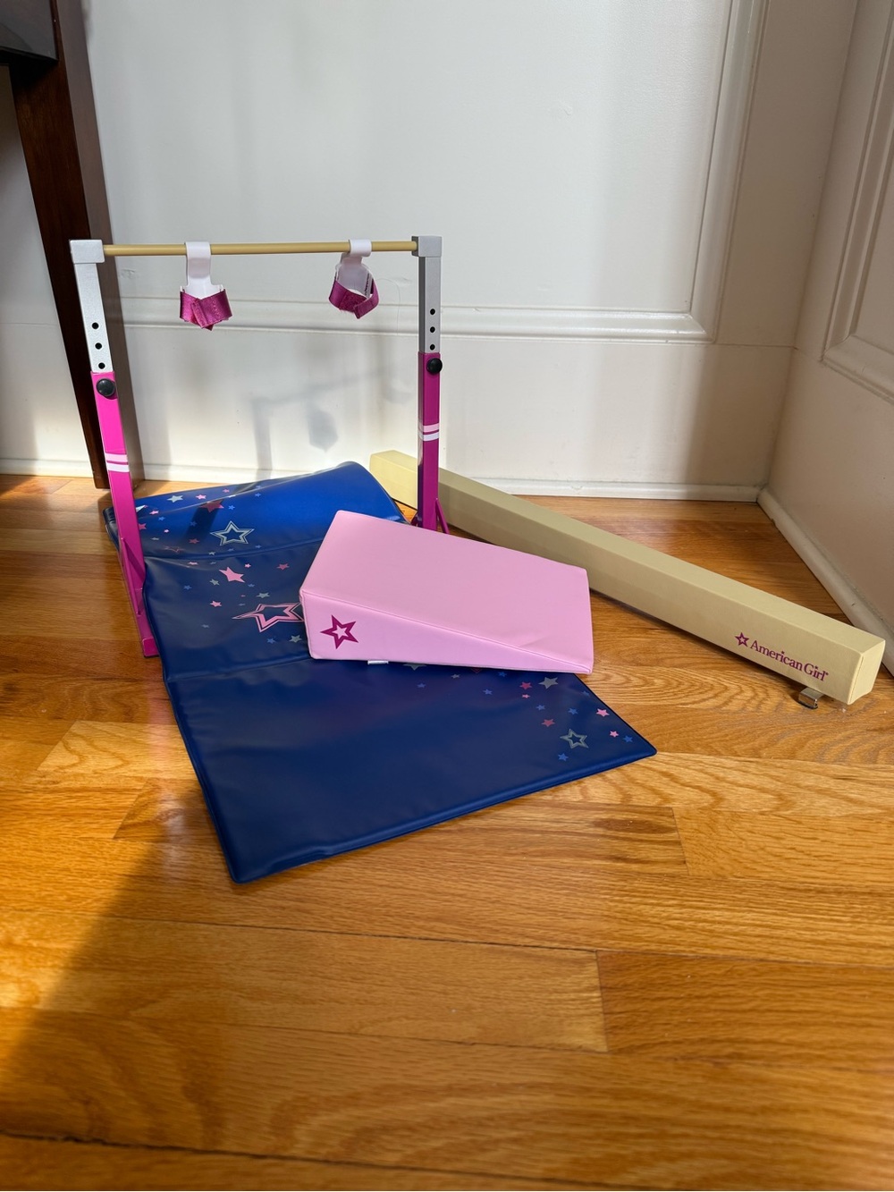 American Girl Gymnastics Set - Picture 3 of 3